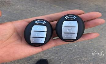 專業開汽車鎖公司電話附近24小時上門修鎖換鎖芯體-保險箱櫃-電子智能門禁指紋密碼鎖安裝開鎖維修-配汽車防盜遙控芯片鑰匙救援服務東區香港荃灣觀塘黃大仙九龍城深水埗油尖旺南區灣仔中西
