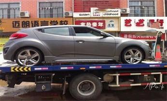高速公路道路快速24小時拖車救援服務附近公司熱線電話-汽車搭電-補胎-吊車-脫困-維修-送油水-運輸-開鎖配鑰匙阿拉爾石河子圖木舒克五家渠鐵門關